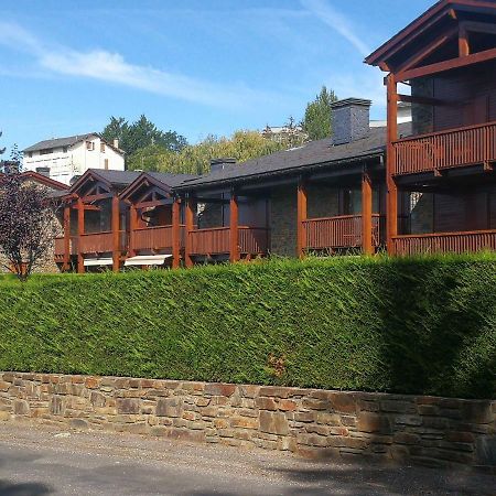 Llac I Villa Osséja Екстериор снимка